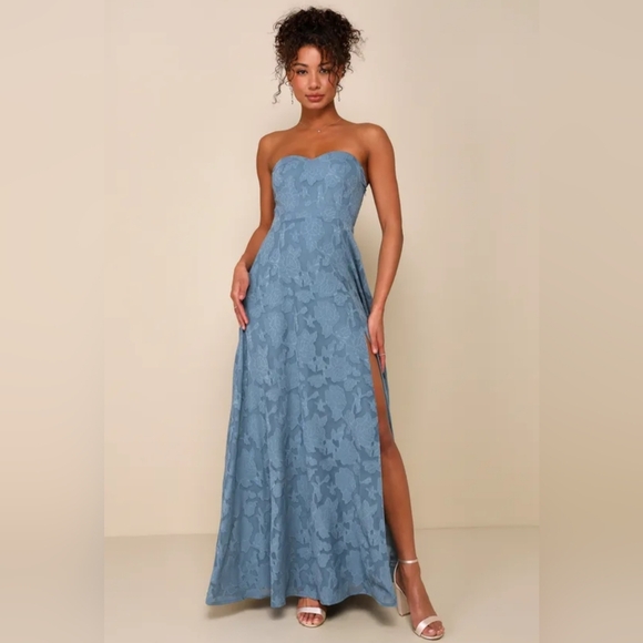 NWOT Lulu's Dusty Blue Floral Burnout Maxi Dress Size Large=10/12 - Picture 1 of 5